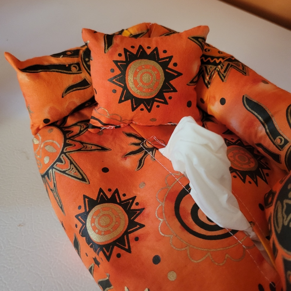 Handmade tissue box cover - Picture 2 of 5
